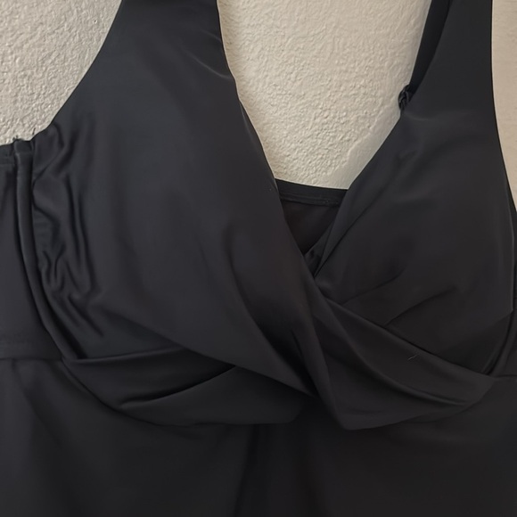 Women’s Catalina Tankini Swim Top, Black, 1X 16W - Picture 2 of 6